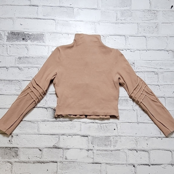 BBXBRAND Luxury Brown Ribbed Zip-Up Cropped Long Sleeve Top - Picture 9 of 12